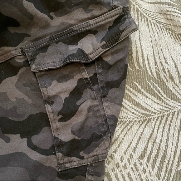 Brooklyn Cloth Men’s Jogger Twill Cargo Pants - Picture 4 of 7